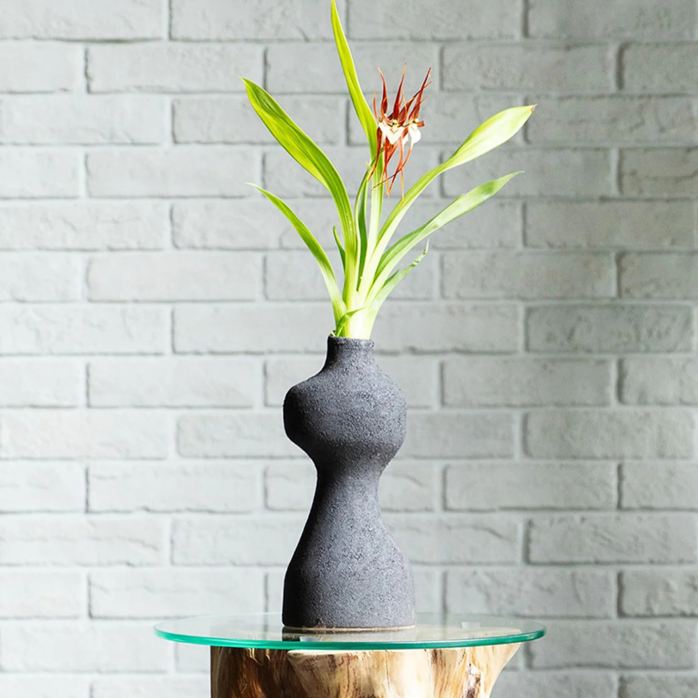 Yara Vase M