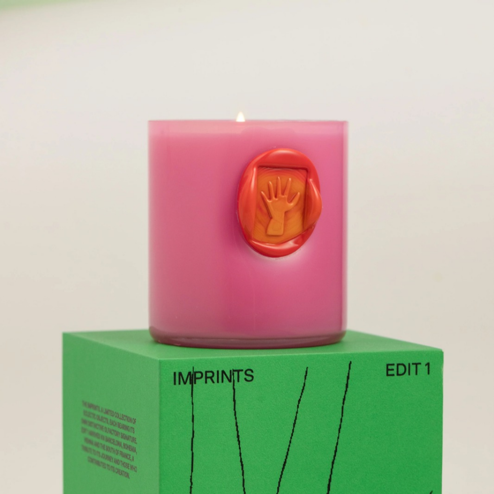 IMPRINTS Scented Candle  Pink-Red